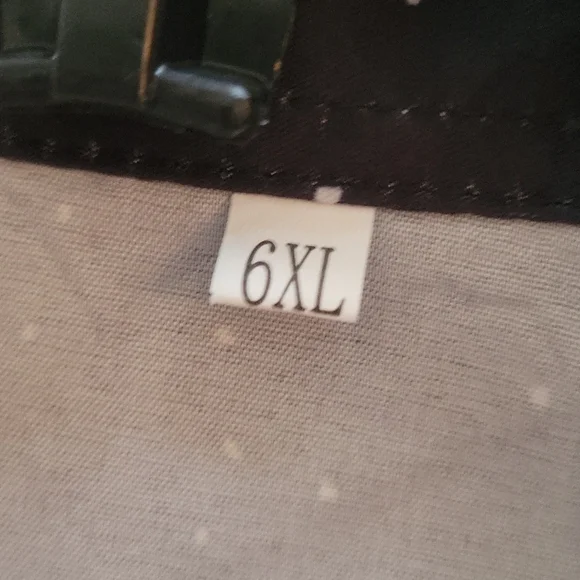 🌺3 for $10 Galaxy Blouse - Picture 4 of 6